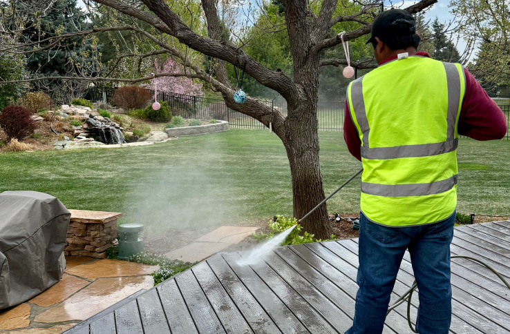 Commercial Pressure Washing