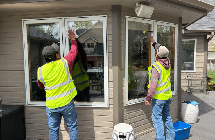 Interior-Exterior-Window-Cleaning